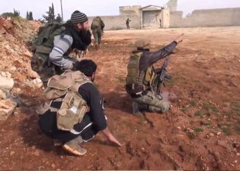 النظام السوري يستعد لكسر خطوط تماس ريف حلب الغربي