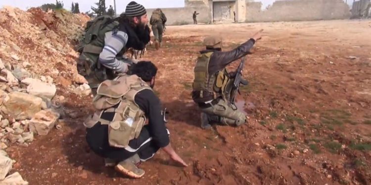 النظام السوري يستعد لكسر خطوط تماس ريف حلب الغربي