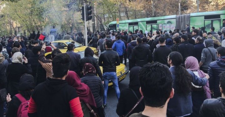 تعرُّض 41 فتاةً من السنة للاختطاف والاغتصاب في ايران