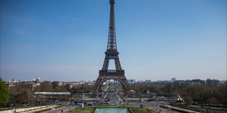 باريس تسعى لجمع مجموعة أستانا ودول “النواة الصلبة”