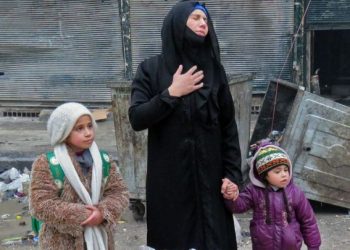 زوجة بطل بالمعتقل