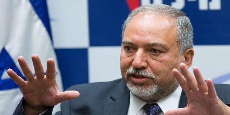 ليبرمان: لا توجد قوات إيرانية أو لـ”حزب الله” في جنوب سوريا