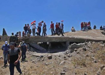 مشكلة رهائن السويداء تتعقد بعد إعدام أسير «داعش»