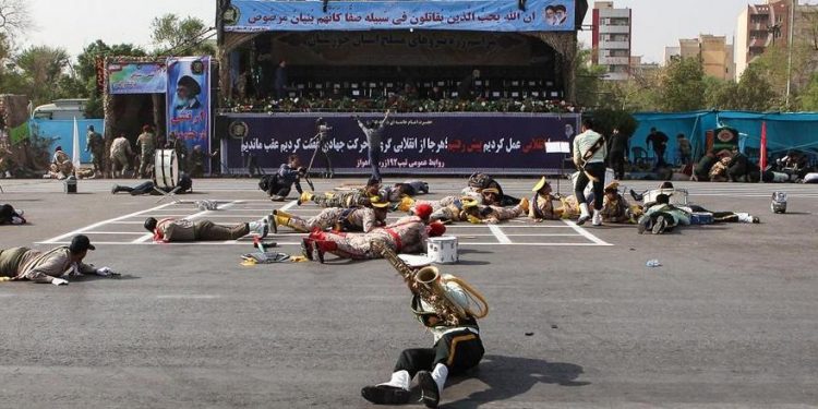 اعتقالات واسعة في الأحواز العاصمة بعد الهجوم على العرض العسكري