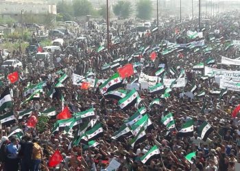 ادلب تثور من جديد والاعداد غير مسبوقة