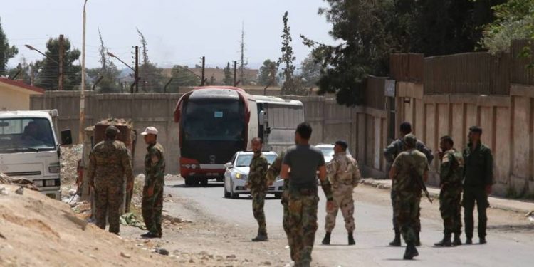 في دوما تطويق للمدينة واعتقالات بالجملة