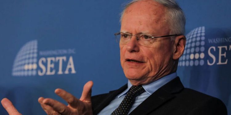 جيفري يعرب عن قناعته بإمكانية إزاحة الأسد عبر عملية دستورية