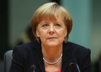 ميركل تتعهد بدعم الاقتصاد التركي
