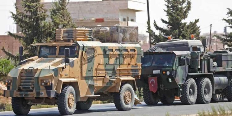 القوات الروسية، أمرت النظام في محيط إدلب بسحب السلاح الثقيل 5 كم