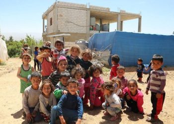 اللاجئون: ممنوعون من العودة.. وشروط على لبنان