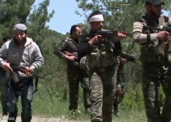 المعارضة السورية تبدأ بسحب سلاحها الثقيل قبيل أيام من تنفيذ اتفاق سوتشي