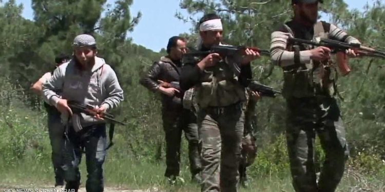 المعارضة السورية تبدأ بسحب سلاحها الثقيل قبيل أيام من تنفيذ اتفاق سوتشي