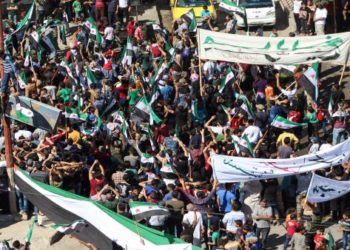 مشاورات في إدلب لتشكيل جسم سياسي معارض موحّد