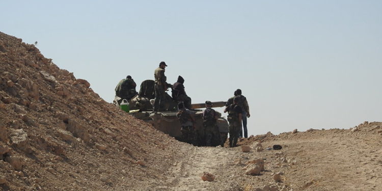 الشمال السوري: تواصل الاشتباكات وإعادة فتح معبر مورك