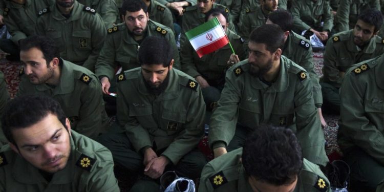 الوجود الإيراني في سوريا: مساومات في الكواليس الدولية