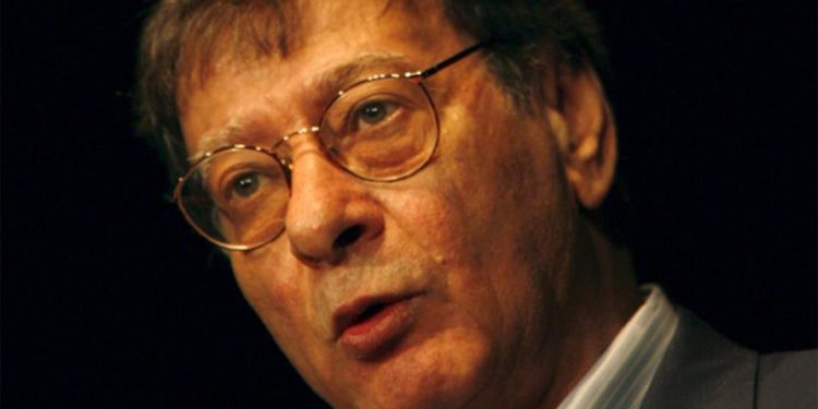 شعراء يحترفون الأمل