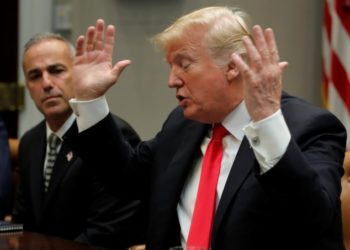 ترمب يعلن الانسحاب الأميركي «الكامل والسريع» من سورية