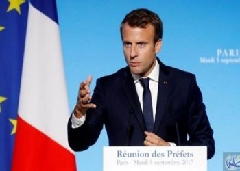 ماكرون يأسف للانسحاب الأميركي من سوريا