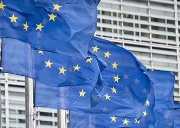 الاتحاد الأوروبي يوسع قائمة العقوبات على النظام السوري