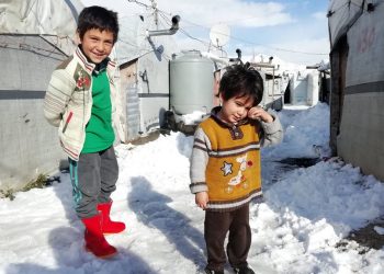 وفاة 15 طفلًا نازحًا في سوريا جراء البرد القارس