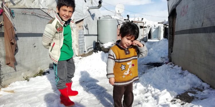 وفاة 15 طفلًا نازحًا في سوريا جراء البرد القارس