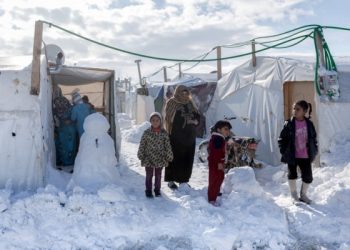 اللاجئون السوريون وصقيع الوعود