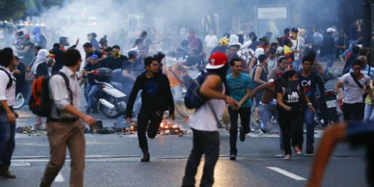 إلى جانب الحق في الحرية والحياة الكريمة