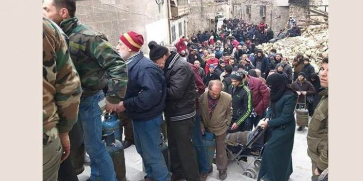 حلب: نزوح إلى مناطق المعارضة.. هرباً من طوابير الغاز
