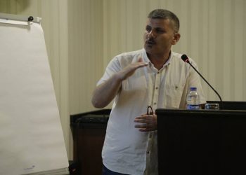 د_ طلال مصطفى: القضية السورية خرجت من أيدي السوريين معارضة ونظام