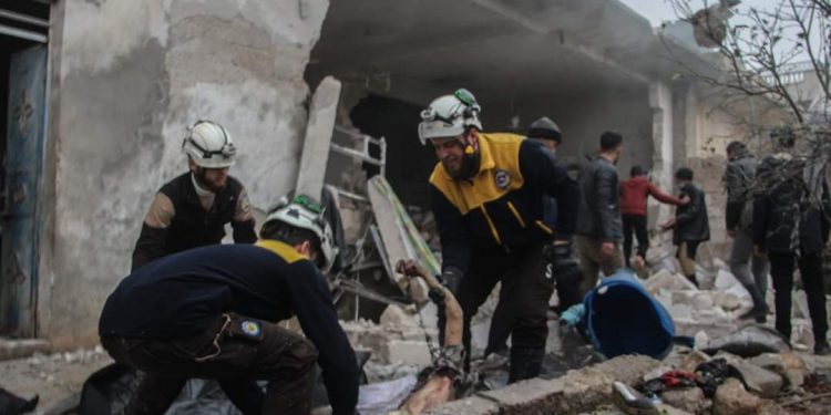 ارتفاع عدد قتلى قصف النظام على معرة النعمان: جميعهم نساء وأطفال