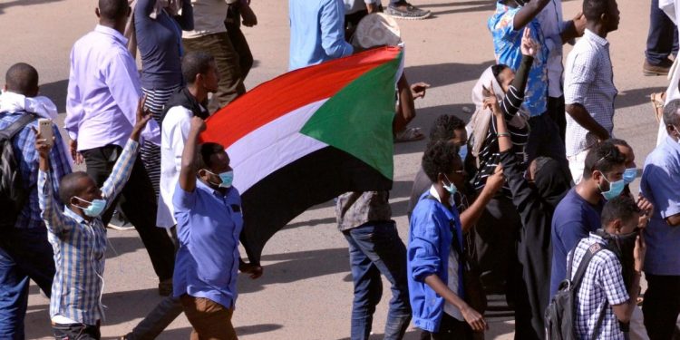 السودان الى مواجهة بين سلميّة الشعب وعنف النظام