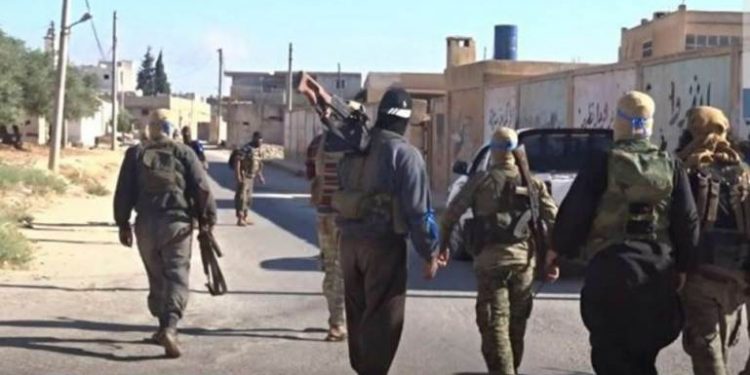 محيط إدلب: لماذا تُدرّب روسيا مليشيات النظام؟