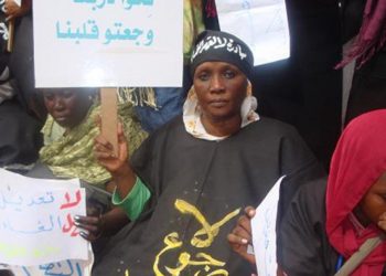 محكمة سودانية تُعاقب 9 فتيات بالسجن والجلد لمشاركتهن بالمظاهرات