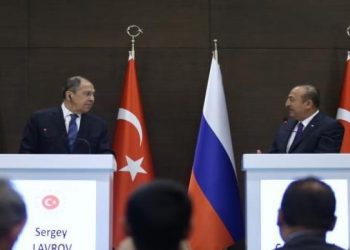 أوغلو ولافروف يجددان الالتزام بتطبيق اتفاق إدلب. وقصف النظام يتواصل