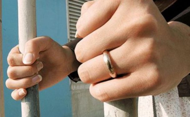 حملة توقيع مليونية من أجل المعتقلات في السجون السورية