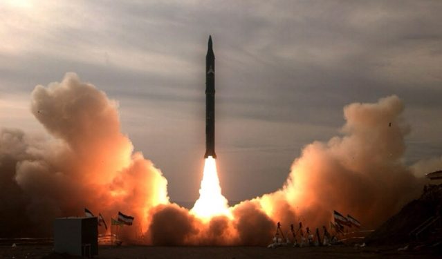 المجابهة الصاروخية الإيرانية: تهديداتٌ محتملة على أوروبا والخليج وإسرائيل