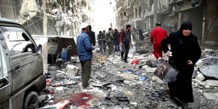 النظام السوري يخرق اتفاق إدلب بالأسلحة المحرمة دولياً. وسقوط عشرات المدنيين بين قتيل وجريح