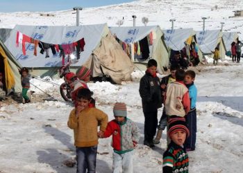 تخويف اللاجئين: قذارة النظام السوري وبؤس السياسة اللبنانية