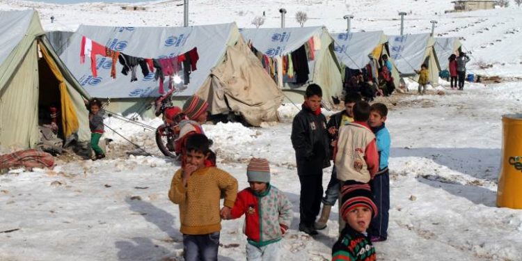 تخويف اللاجئين: قذارة النظام السوري وبؤس السياسة اللبنانية