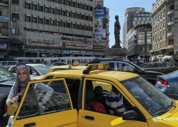 تفاقم أزمة البنزين في دمشق «يعطل» إشارات المرور و«يجمّد» حركة السيارات