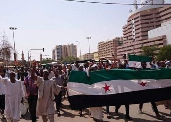 المعارضة السودانية ترفض بيان الجيش وتتعهد بمواصلة الاعتصام