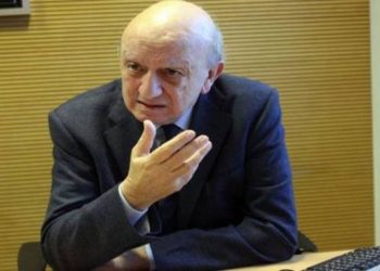 الدولة اليتيمة