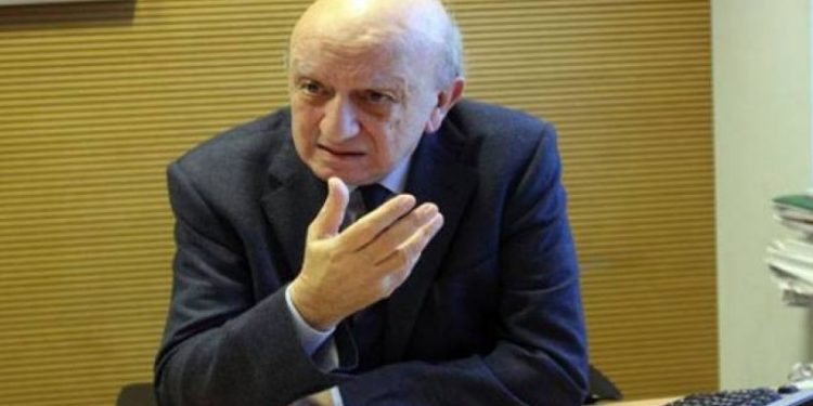 الدولة اليتيمة