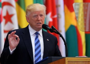 ترامب يصف النظام بأنه خطراً على الشعب السوري ويهدد استقرار المنطقة