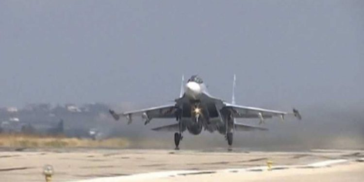 طائرات سورية توسع دائرة الغارات إلى ريف حلب