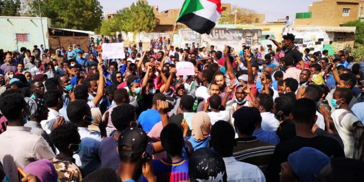 لماذا يصعب على المحلّلين العرب فهم الحالة السودانية؟