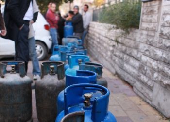 لماذا سمحت روسيا وإيران بأزمة الطاقة في سورية؟