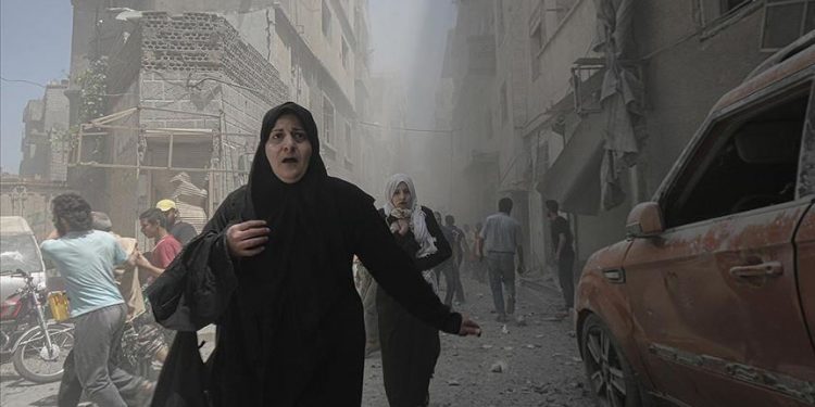 ارتفاع عدد قتلى قصف جوي لقوات النظام السوري على إدلب إلى 25