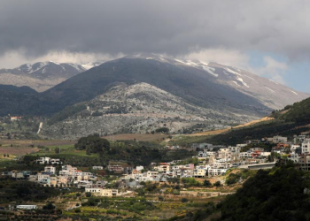 إطلاق صواريخ من سوريا باتجاه مواقع عسكرية إسرائيلية في جبل الشيخ