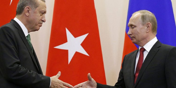 التصعيد في إدلب يضع العلاقات الروسية-التركية في مفترق طرق